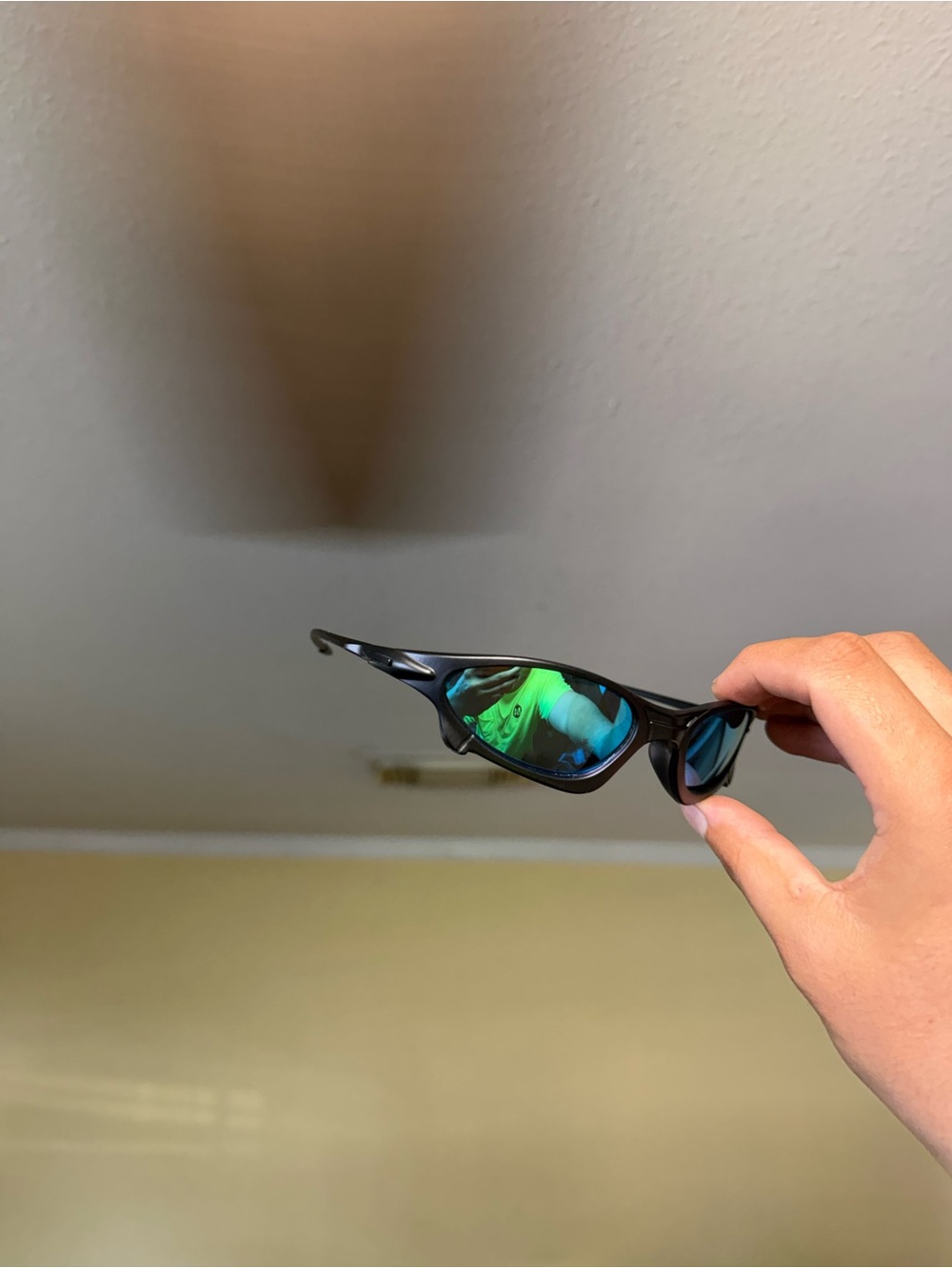 Polarized Black Sports Sunglasses with Green Mirrored Lenses Oakleys
